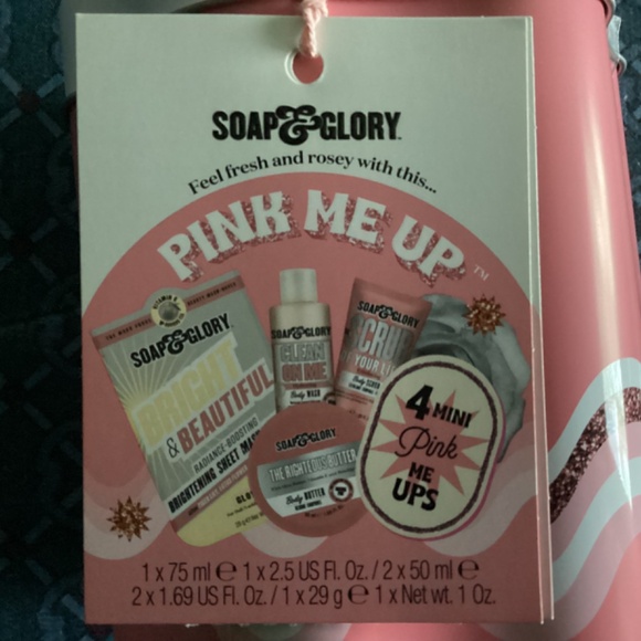 Soap & Glory Pink Me Up - Picture 5 of 7
